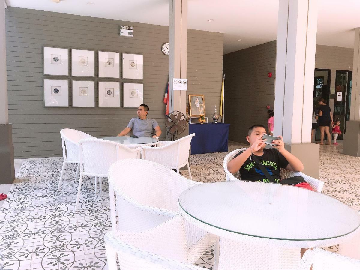 บ้านเพียงเพลิน HHQ Exterior foto